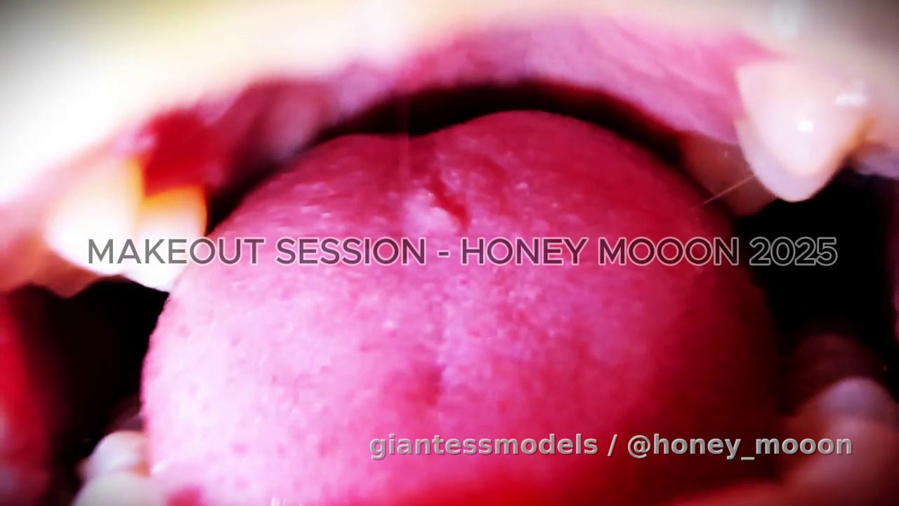 MAKEOUT SESSION - #Braces #Giantess #Kiss POV #Masturbation #Mouthcam #Tattooed Models #Latina Models
--------------------
Get up close and personal with Goddess Maria in an intimate makeout session. This POV video features deep kisses, self-touching, and mouth exploration, creating a sensual and immersive experience.