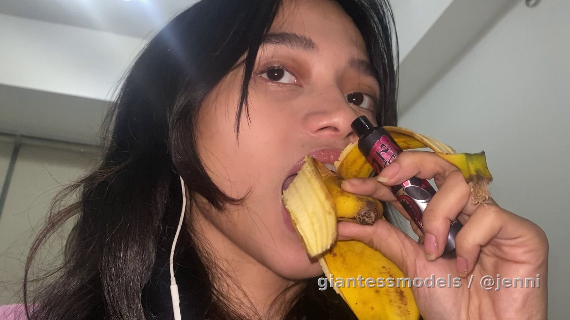 Banana Vore