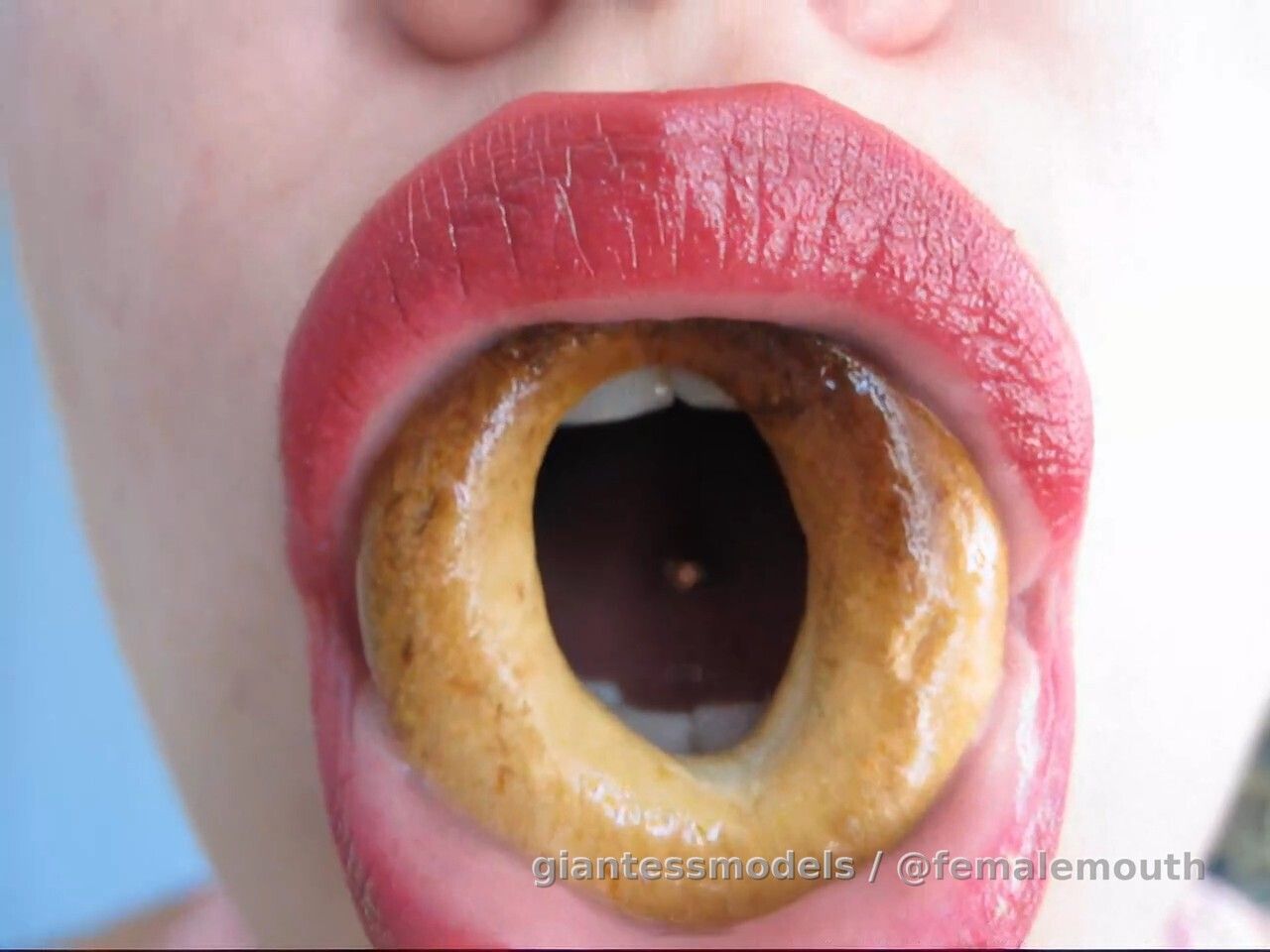 Crush Russian Bagels - Masha's closeup chewing video!!!