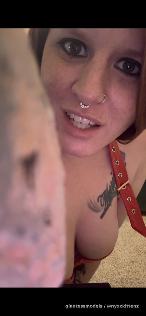 ✨This giantess finds you hiding… can you cure her hunger?? Or will she let you survive?✨