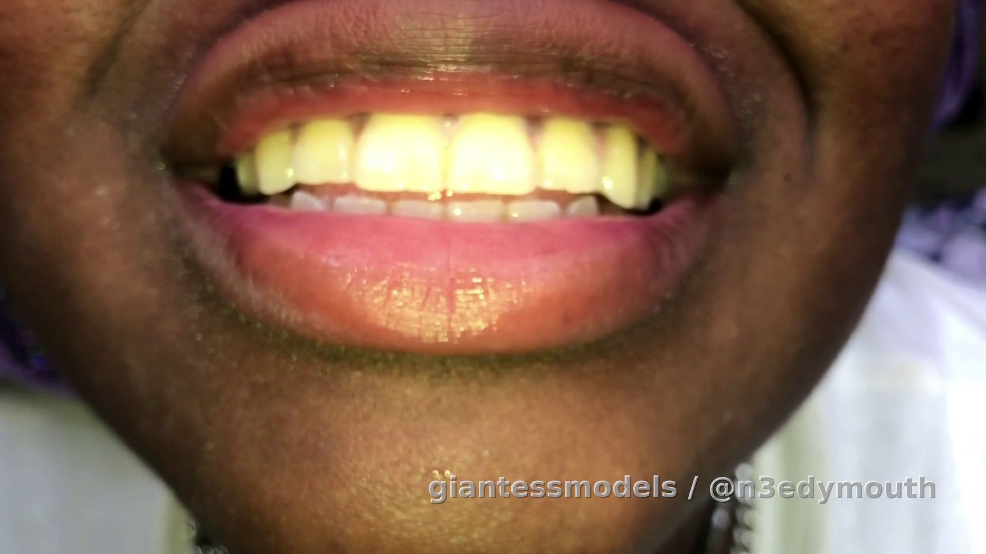 Personal breath mint