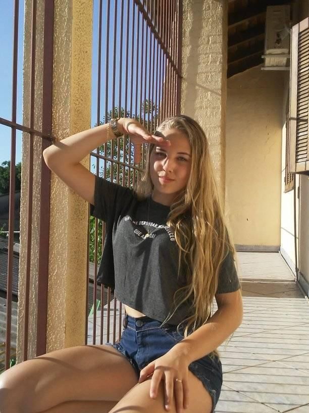 Andria Pena da Silva 18