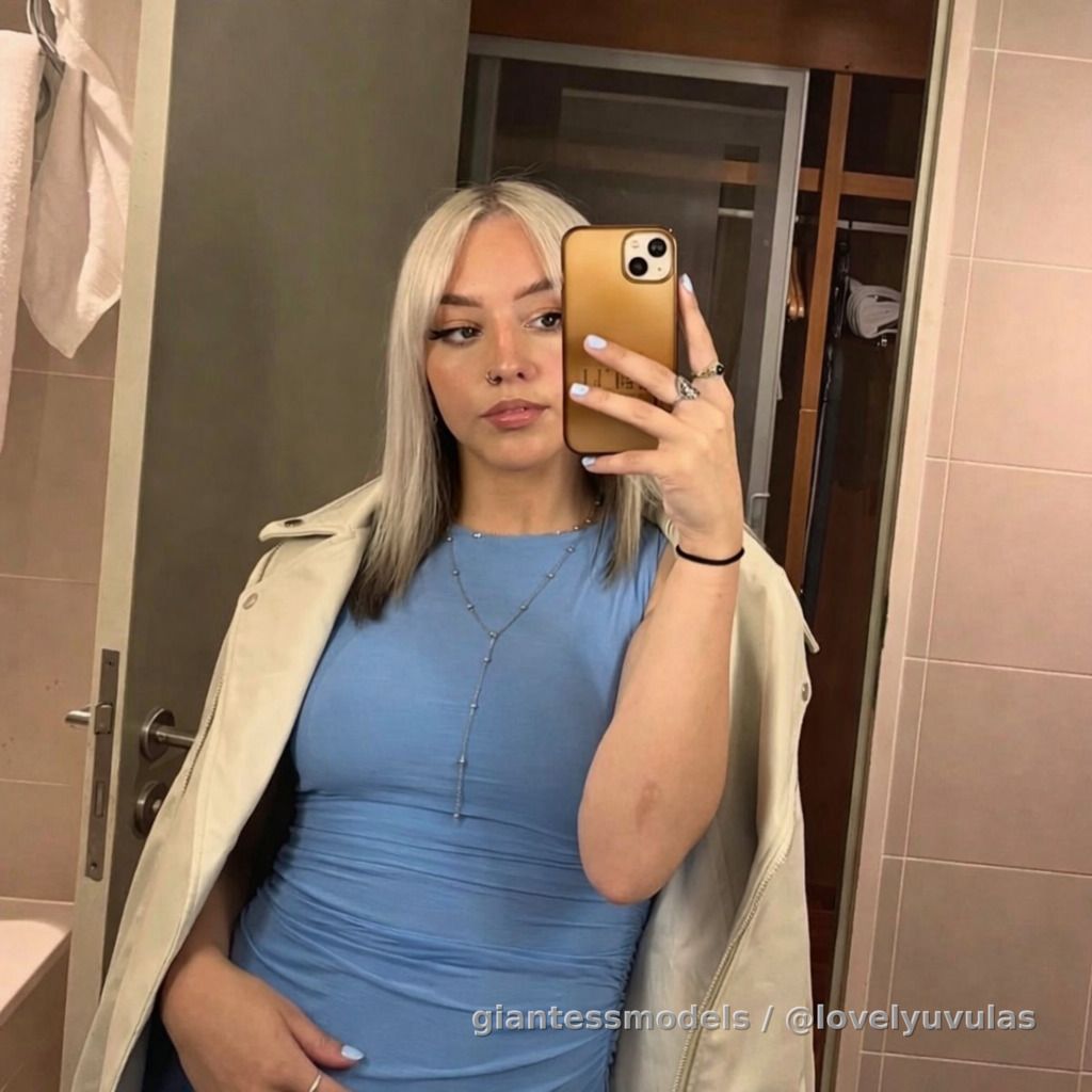 19 yrs Naughty Blondie 👸🏼
Shows in her beautiful mouth & uvula, full tongue, PERFECT teeth, neck & heartbeat, and belly 
Amazing mouth tour videos by her💯 
