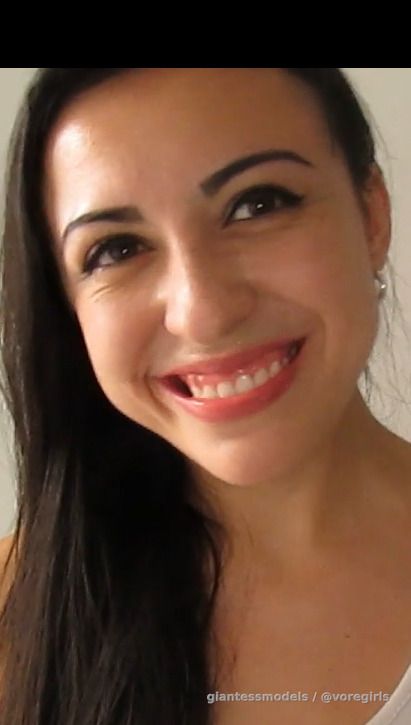 Hot Latina swallows down a pinkie