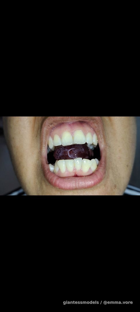 Vore food, look how I have you inside my mouth 