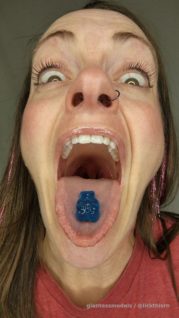 Found a tiny snack! Will he be enough to satisfy me?