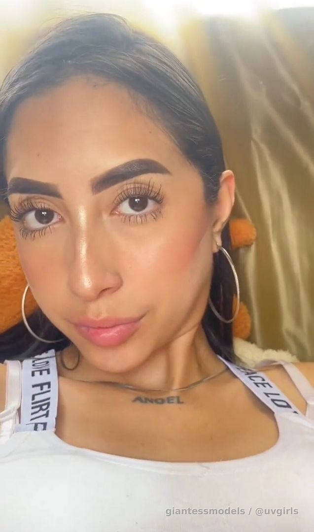 Beautiful latina shows and touches her uvula