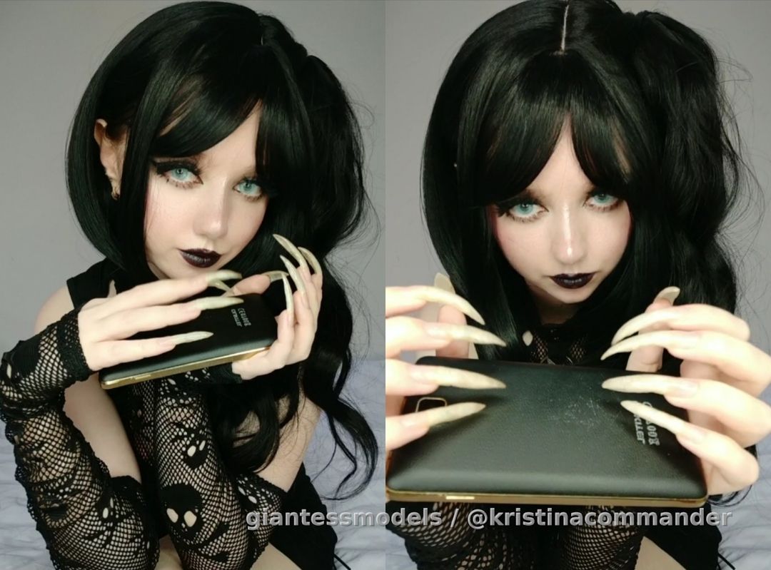 Tapping nails cosplay ( video 1 min)