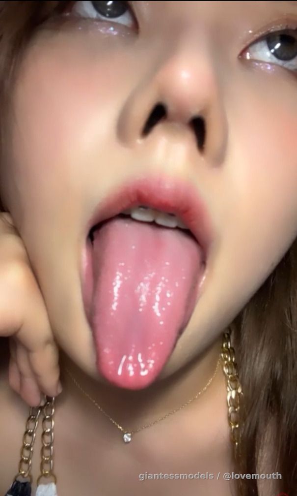 Korean girl's oral cavity