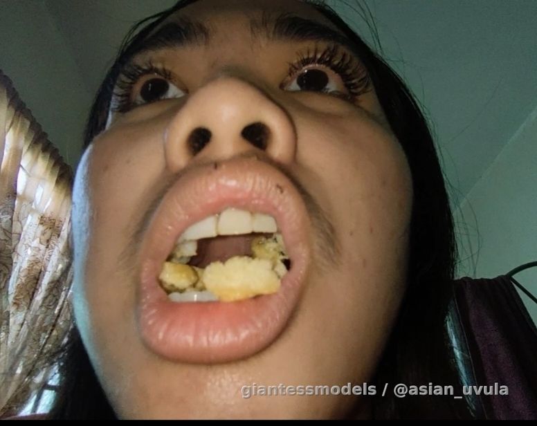 🐜🐜🐜🐜 vore
Asian love 🐜🥰