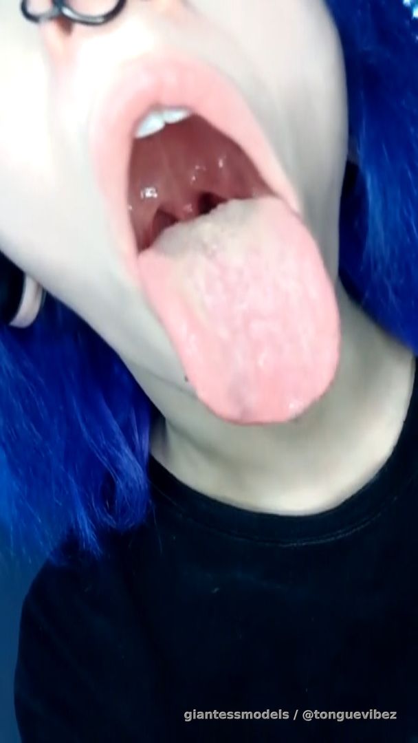 Gorgeouss Face Nose Ring Model | Fantastic Wide Mouth Stretching + Sloppy Tongue Out Huge Uvula Viewz