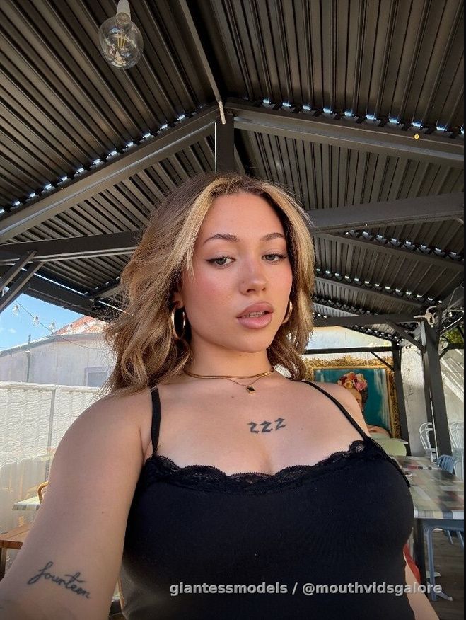 Bekah Closeup, Interior, Lens Lick, and Toothbrush Gagging Tour