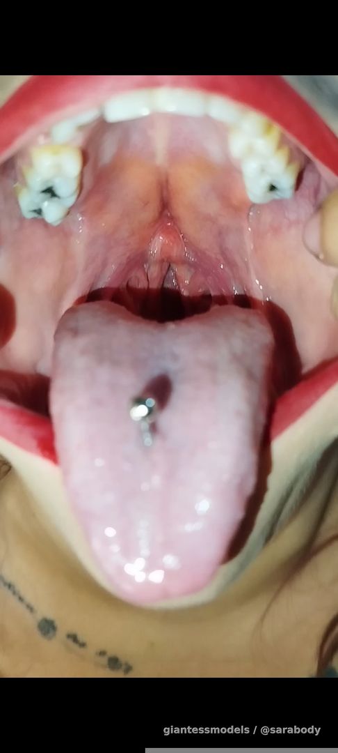 I seduce you with my mouth and then with my pussy 
Telegram for customs @SaraBody 