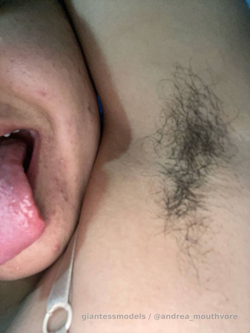 My armpits hair. Dm custom!! 💆🏻‍♀️😎😝