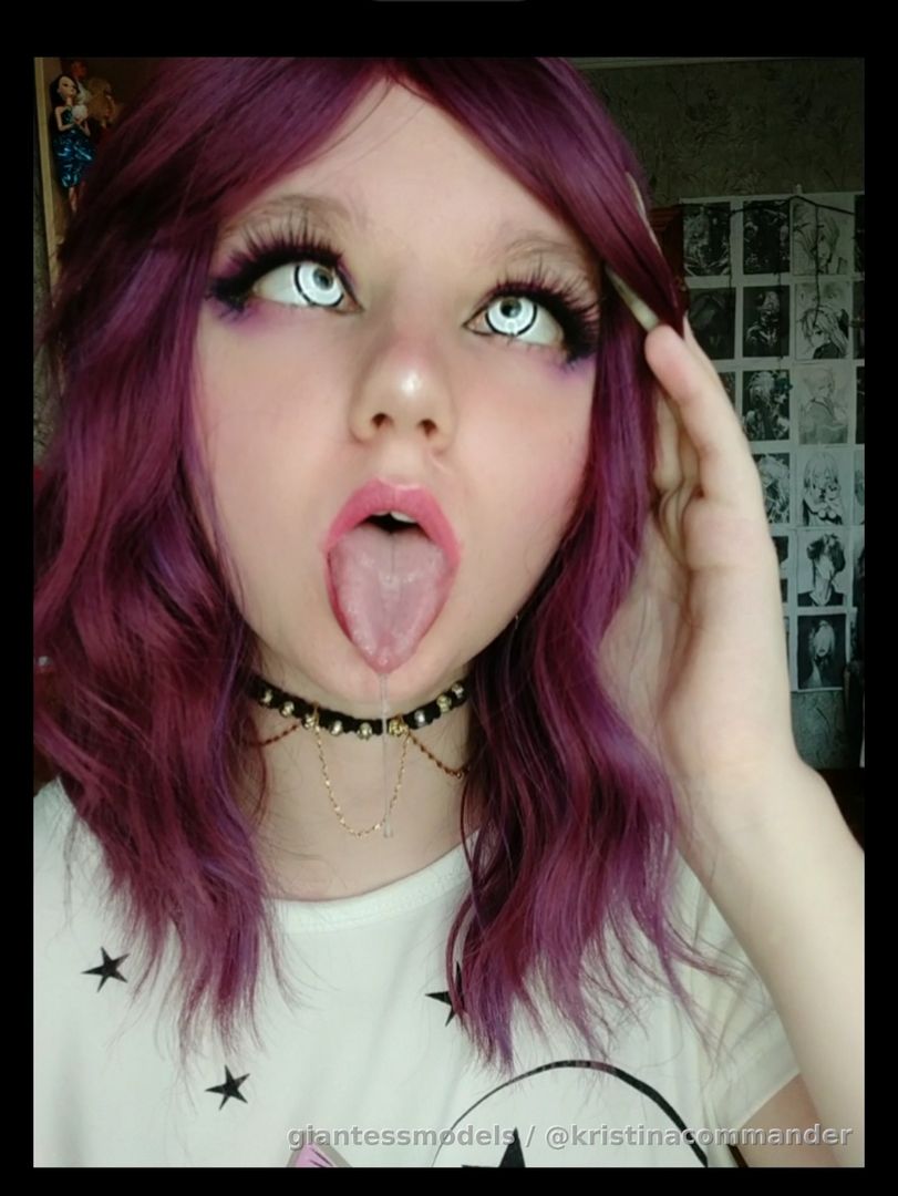 Ahegao goth girl ( video 1 min)