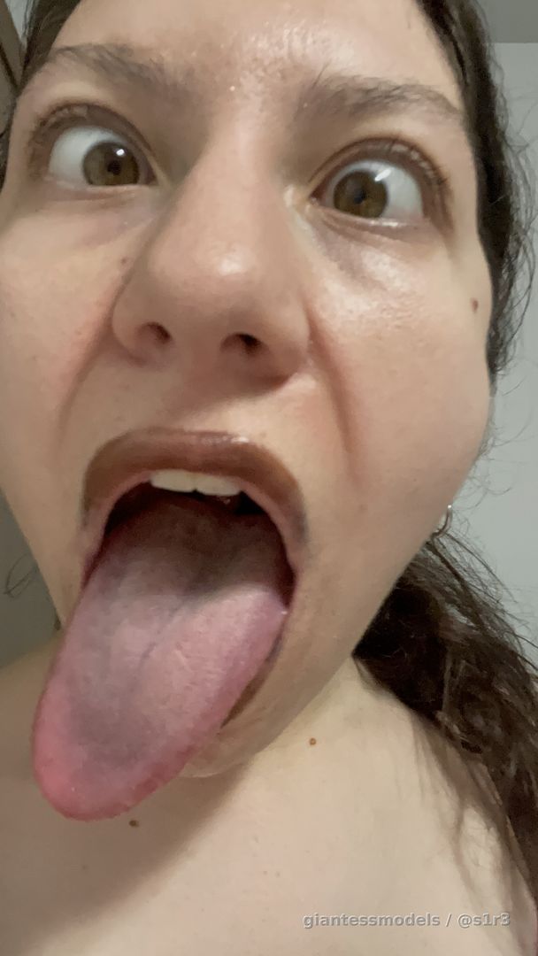 Lipstick and hair up! 32 photos! Hehe