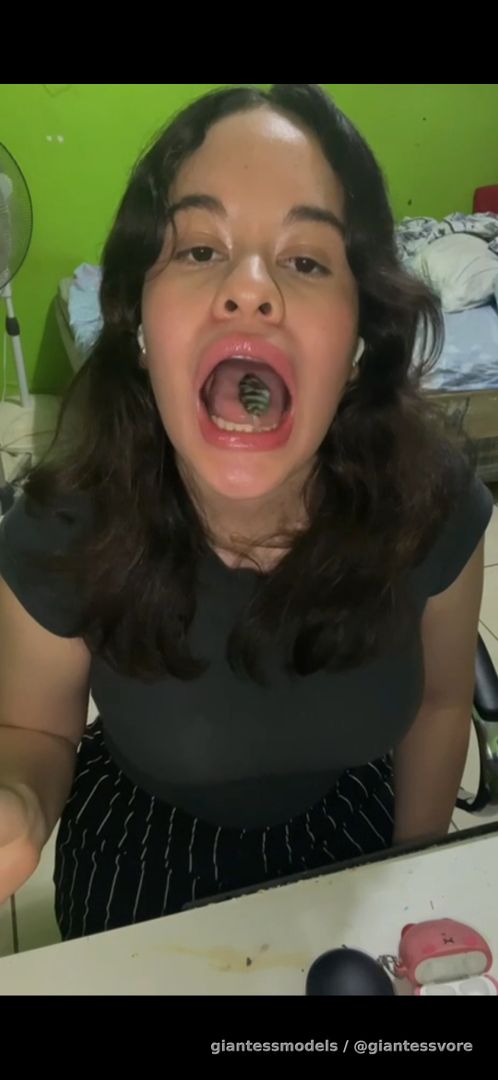 This beauty latina swallow whole multiples good fishes