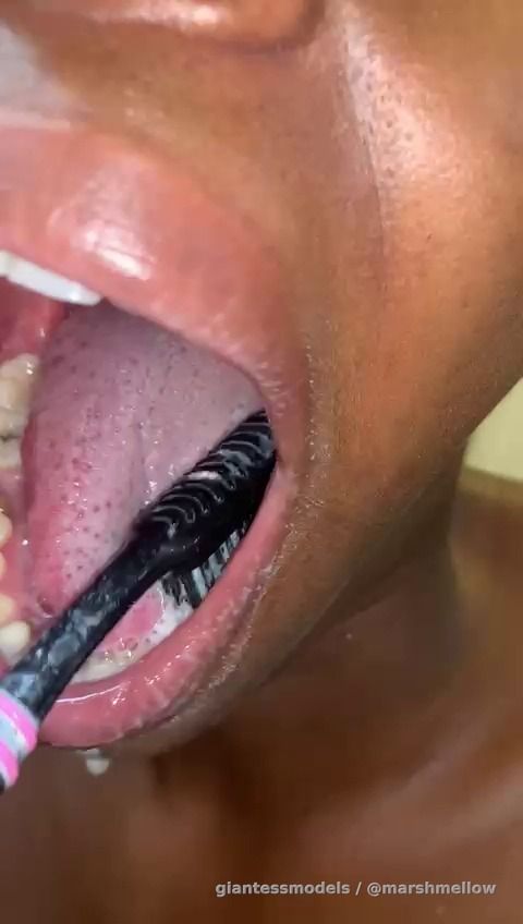 Come brush 🪥 my dirty mouth 👄 with me 😋