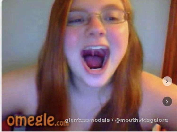 Old Omegle Video 317: Far View Tour (Long Uvula !)