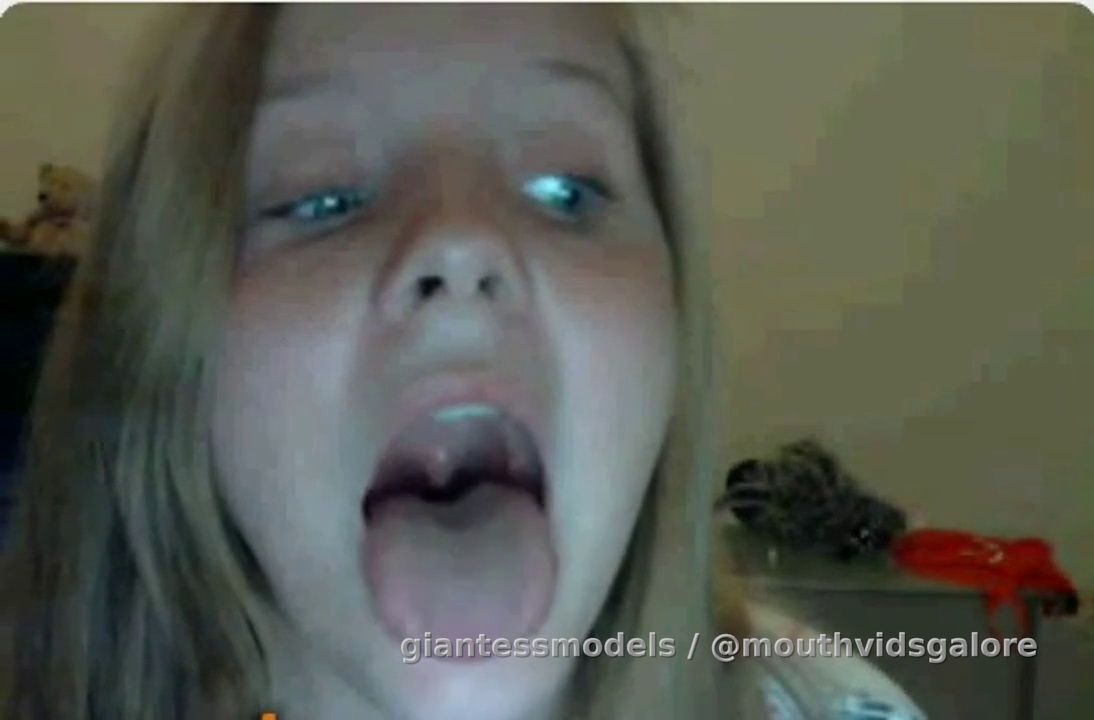 Old Omegle Video 129-Far View Tour