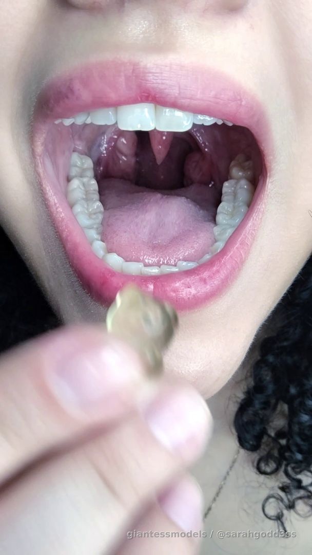 I swallow a few gummies with open mouth