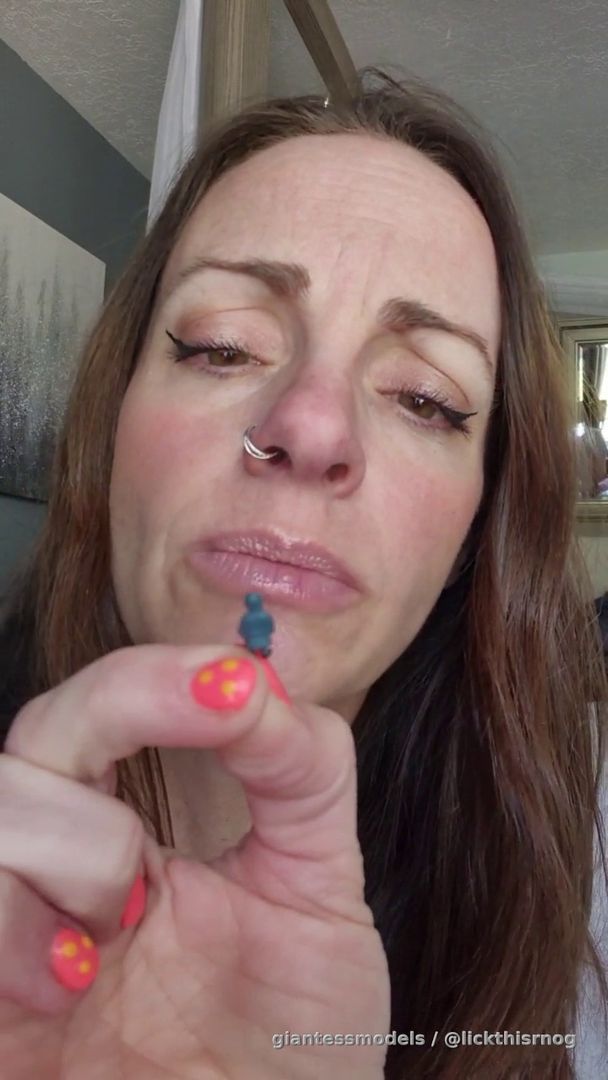 Tease and taunt these little tinies. 3 figurine, open mouth swallow, 6.30 minutes.