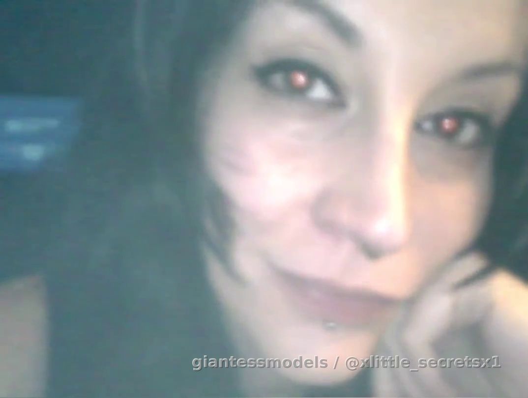 Decent into my throat👄