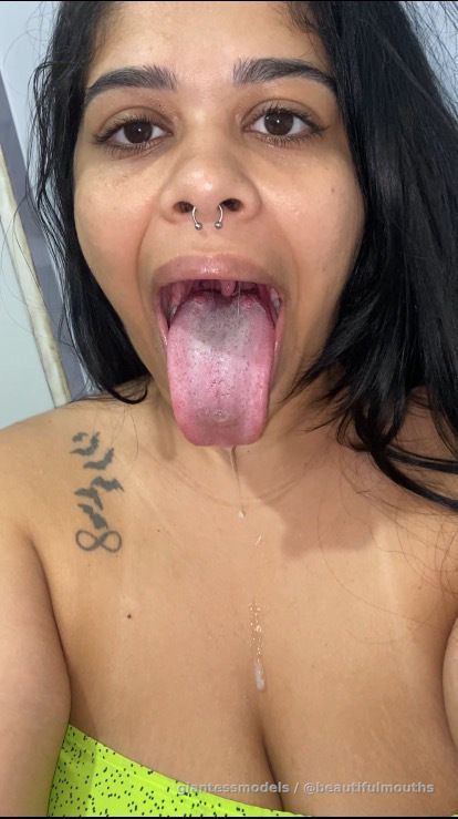 Long tongue mouth tour
