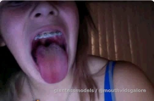 Old Omegle Video 137-Far View Tour