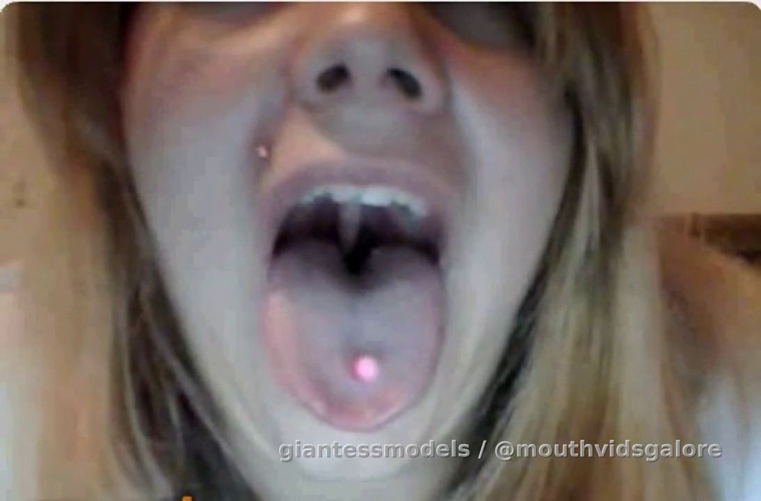 Old Omegle Video 110-Far View Tour (Big Tongue and Uvula!)