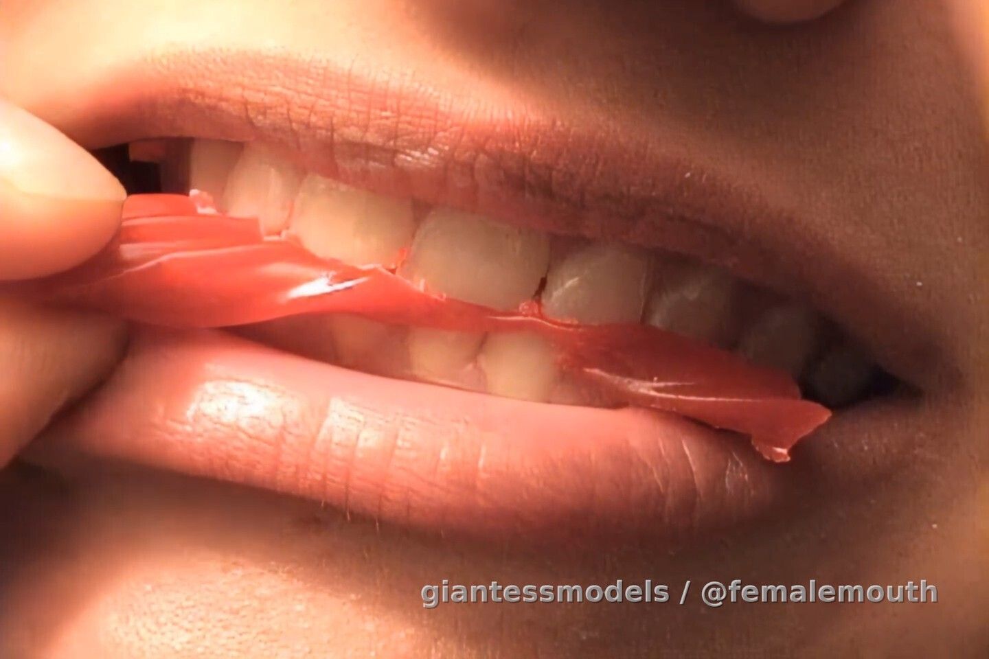 The BEST closeup chewing anatomically! SUPER straight teeth, perfect occlusion, ideal mashing technique. It's a pleasure (and a boner) to watch that DIVINE mouth chewing!!!