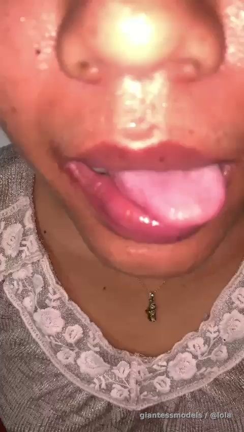 I was just drinking Sprite with my mouth open and then I start burping 🫧 endlessly 😆🥺🥵