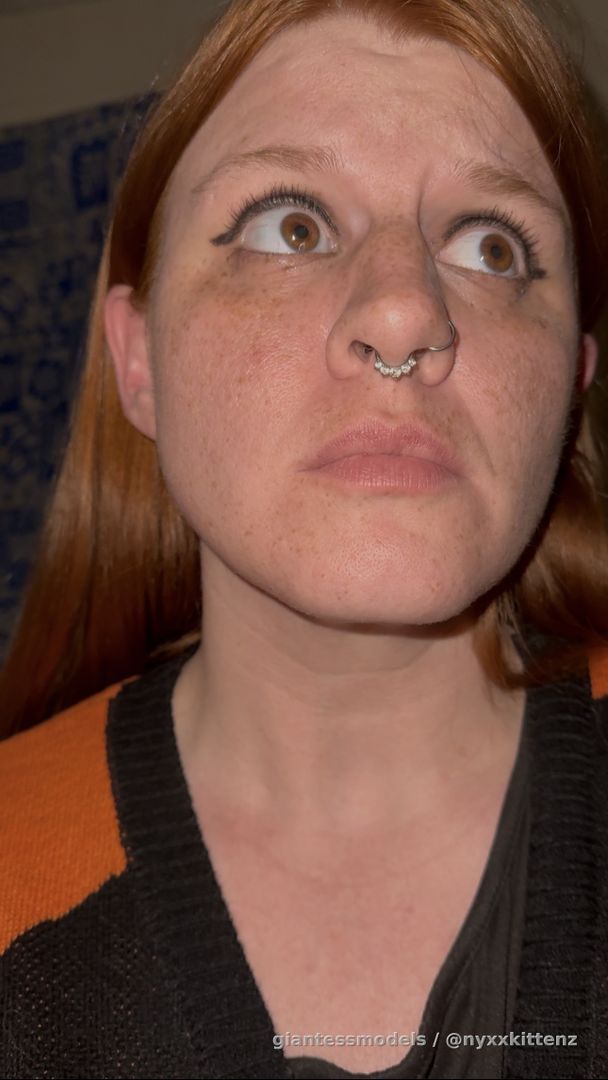 ✨Cute little giantess/tiny role play. I love playing with my cute little tiny✨