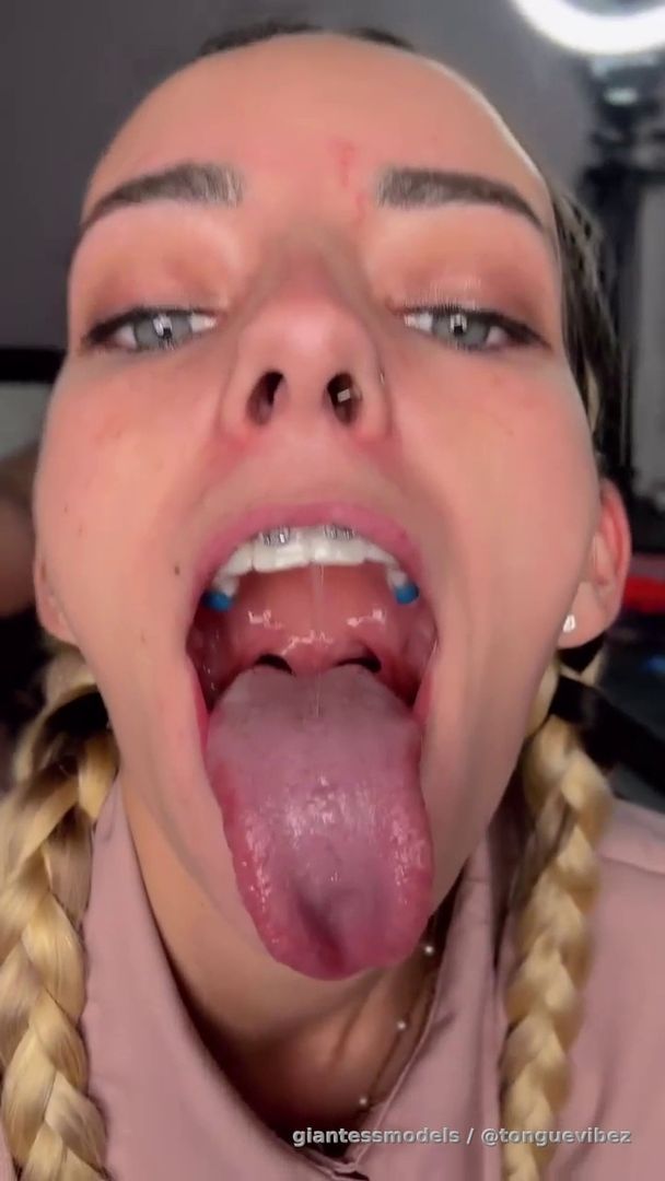 Gorgeouss Brace Face Mouth Model | Hugee Drooling Uvula + Nastyy Long Tongue Neck Fetish Viewz 