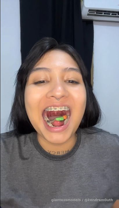 Swallowing little men🧍🧍‍♂️