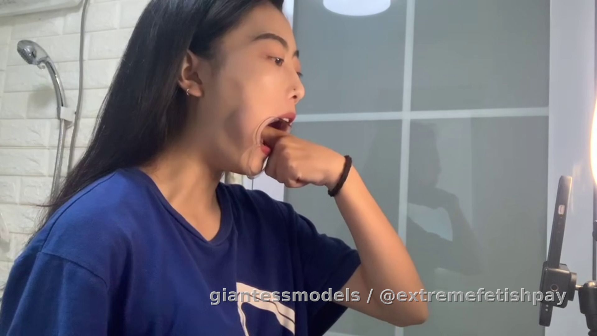 another angle, good throat movement