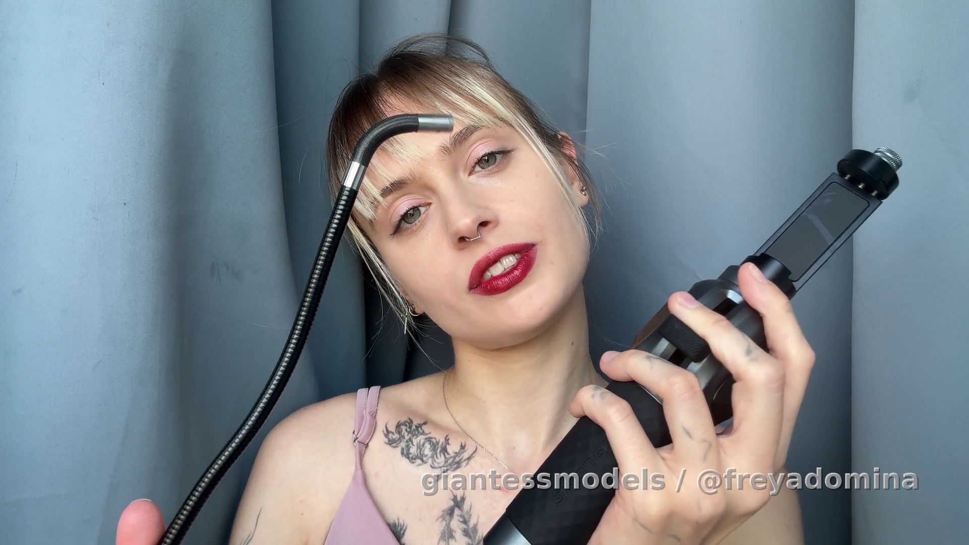 LIVE Endoscope Exploration