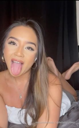 👅