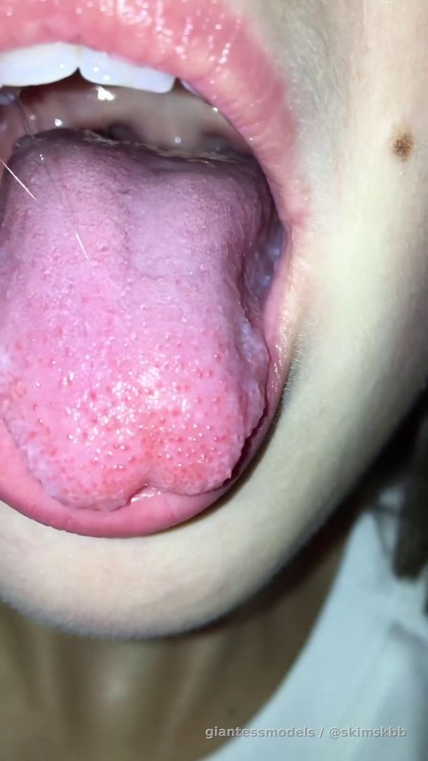 Do you want to be swallowed? Write me 🥂