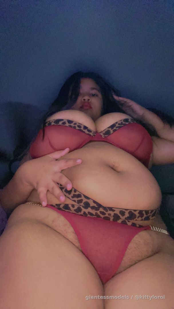 Licking and sucking on tiny~(Tiny POV)
(Custom)