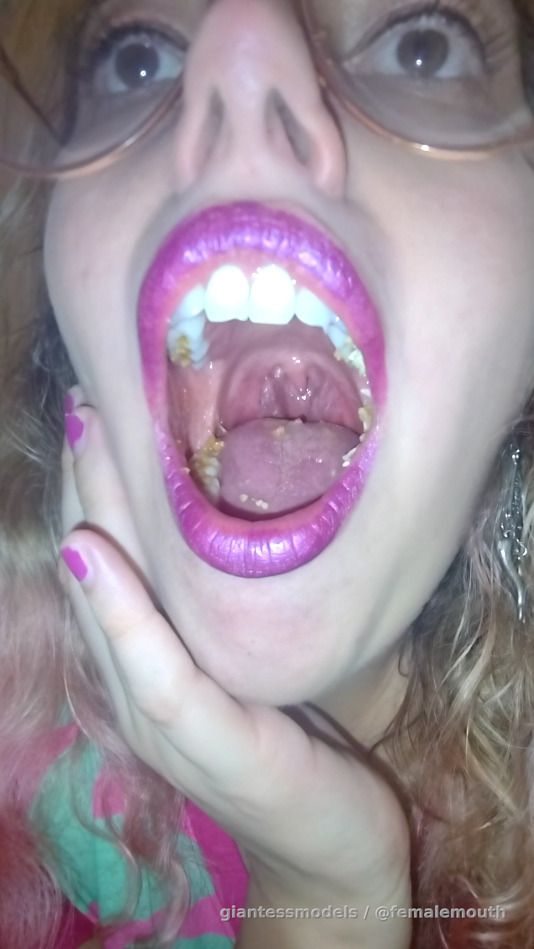 Food Chewing!!! Sexy, gorgeous chewing mouth!!! Her teeth are almost the same as Julieta's! What a rare coincidence! Enhanced of course, clearer images for us to cum!