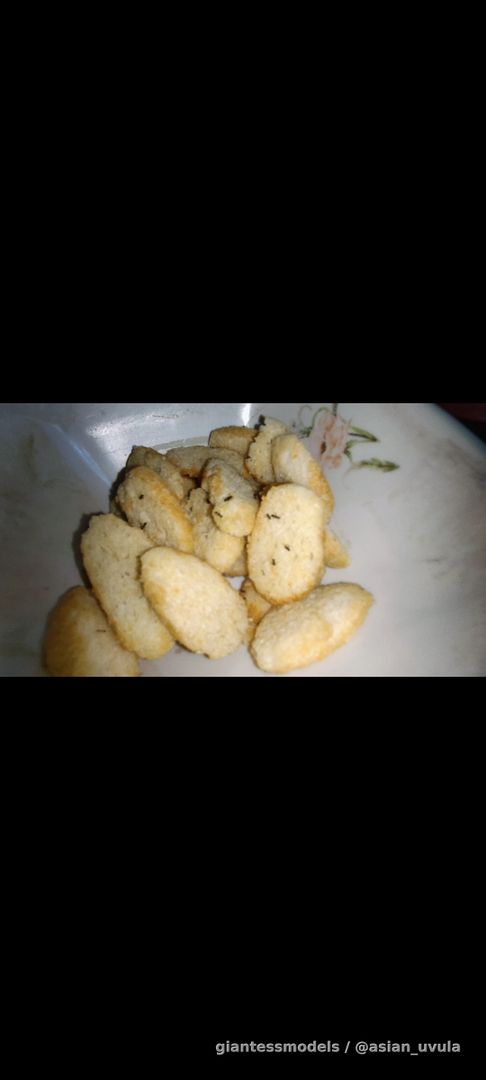 Photos Live Vore. Ants eating.
Asian love ANTS