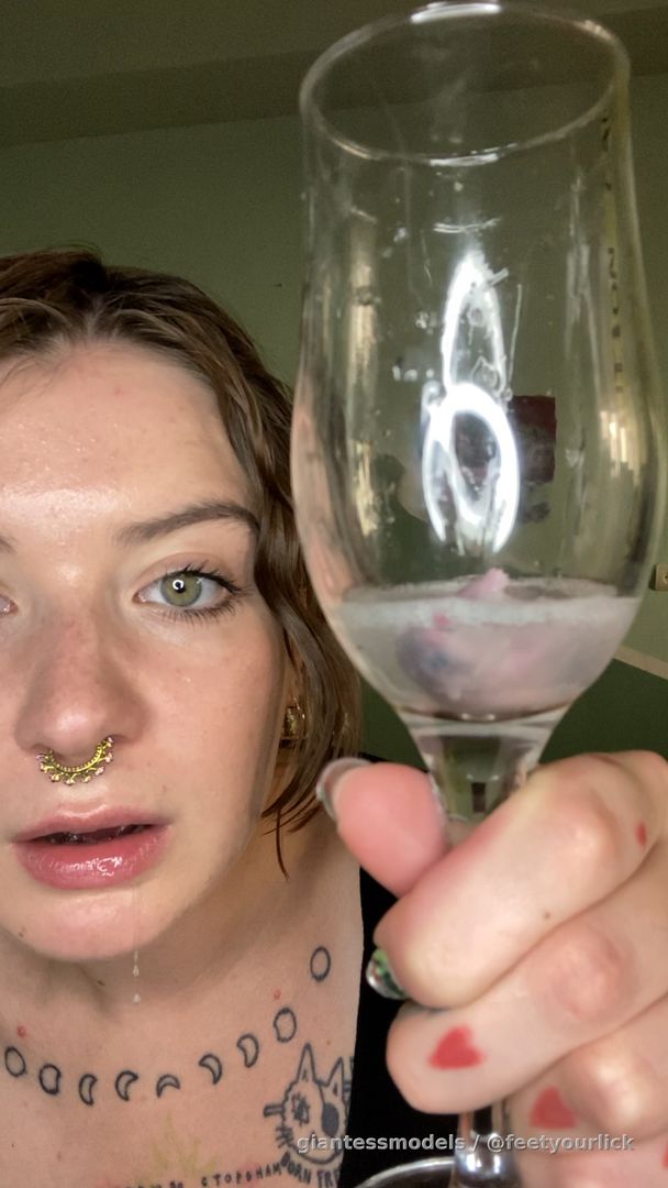 Drowning in my saliva pinky