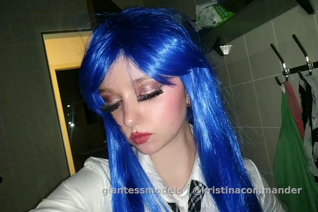 Throat cosplay school girl (video 1 min) 