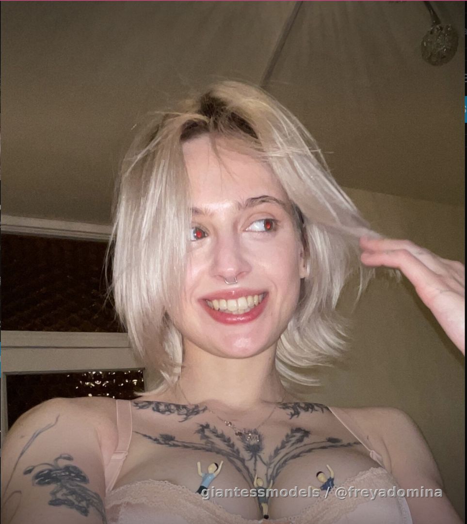 Your new favorite giantess