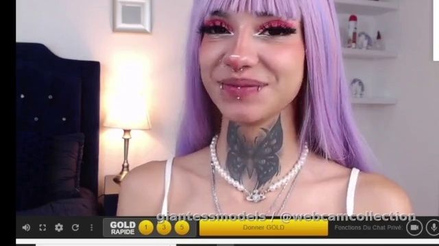 Purple hair Giantess shows mouth