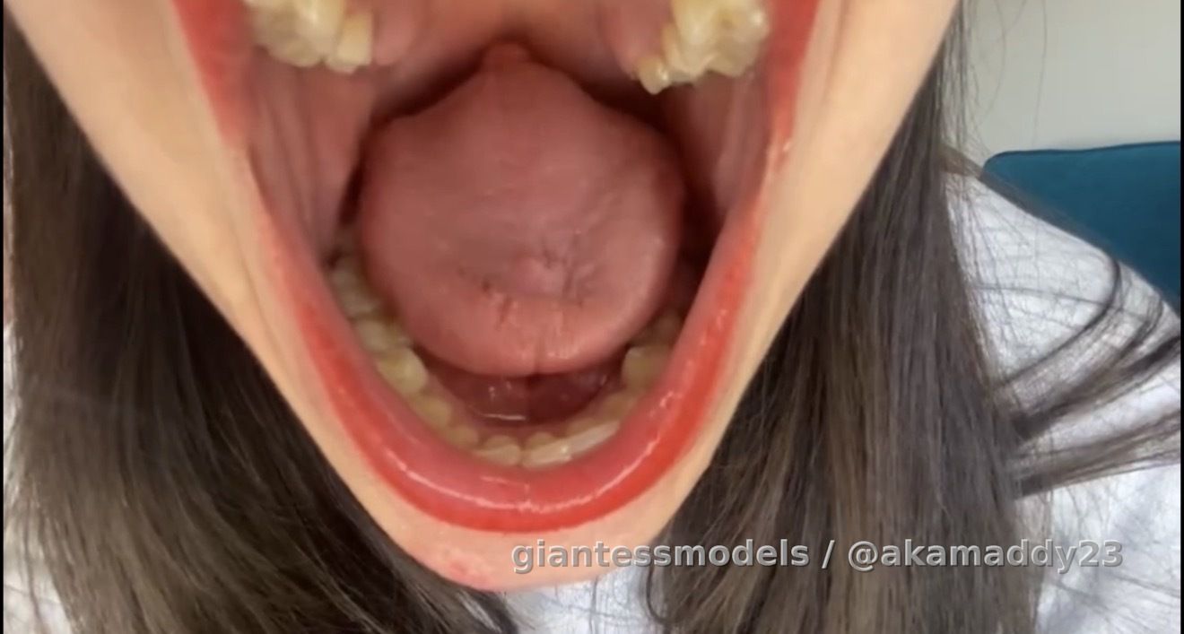 These live fish kissed me sweetly before being swallowed and digested. 40 minutes video