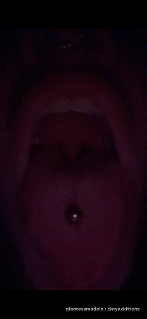 Wanna watch a dark view of my mouth panting and moaning as I cum? 