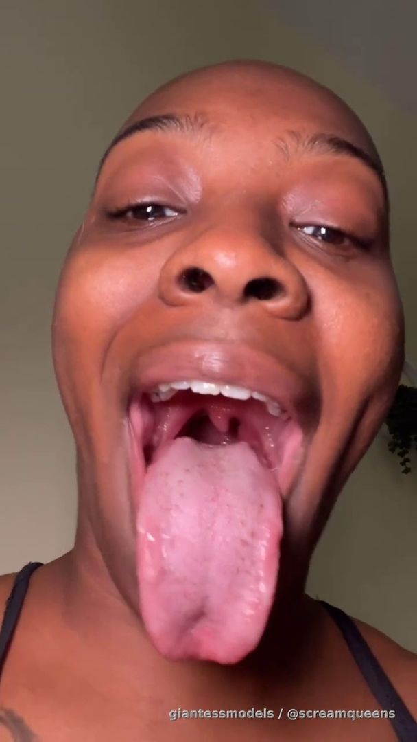 Outstanding Crazyy Gagging Uvula Sounds + Close Up Juicyy Mouth Viewz