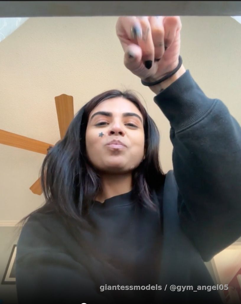 Little tease clip. Love to be back and working for my lovely audience 🫶🏽🫶🏽 dm for more information lovers 😚